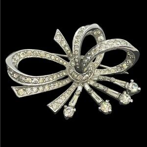 Vintage Signed Kramer of New York Bow Brooch